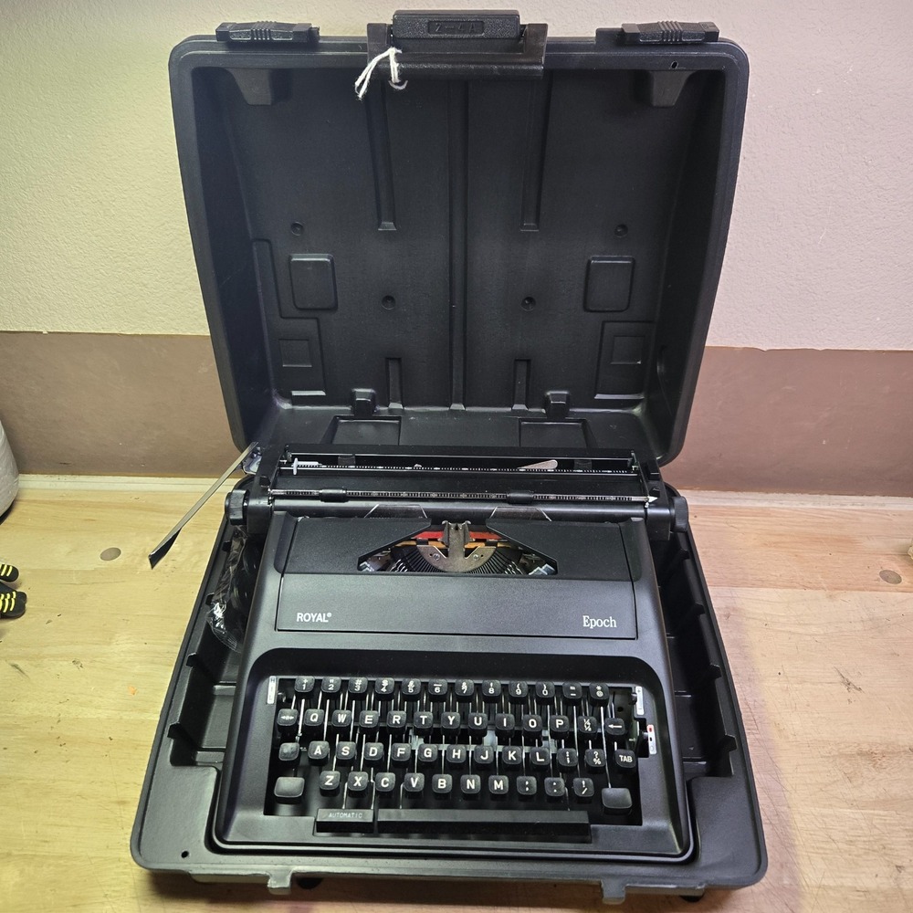 Royal Epoch Manual Portable Black Typewriter W/Hard Case, Ribbons Tested read